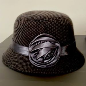 Womens grey wool vintage hat excellent condition size unknown